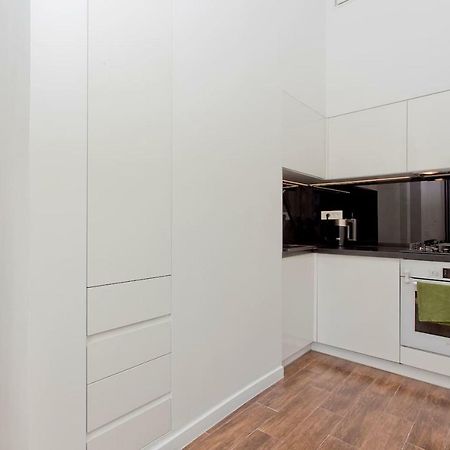 Luxury And Comfortable- Golden Apartments- Royal Street Varšava Exteriér fotografie