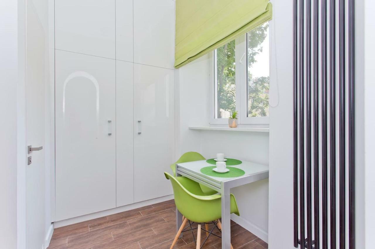 Luxury And Comfortable- Golden Apartments- Royal Street Varšava Exteriér fotografie